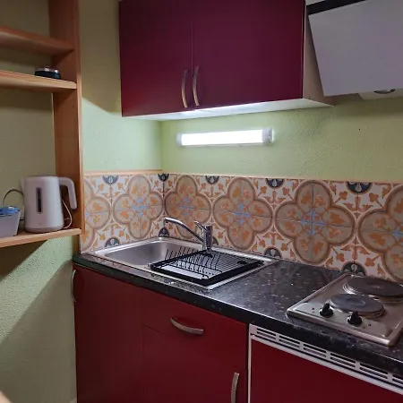 Apartmán Gemuetliches 2 Bettzimmer Mit Gemeinschaftsbad Und Kleiner Kueche *